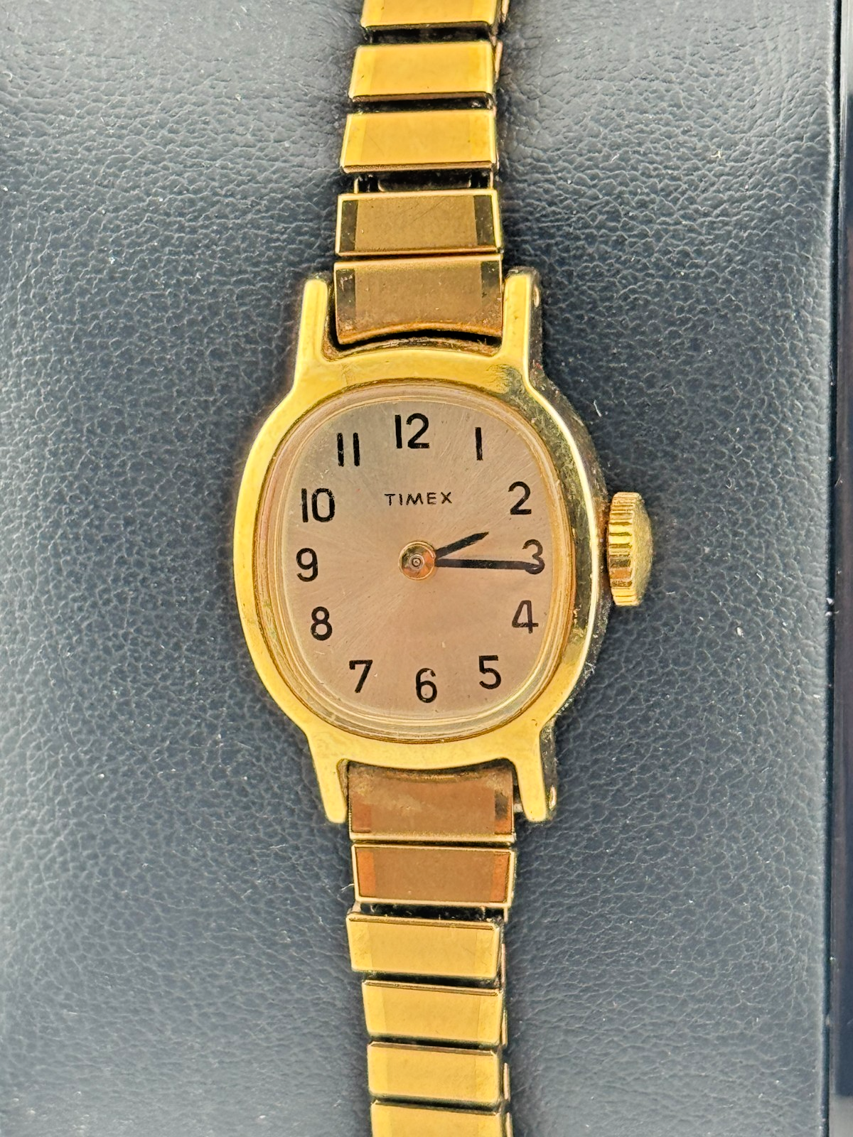 Vintage Timex Ladies Gold Tone Mechanical Watch Stretch Band Running Works